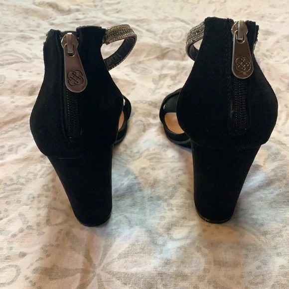 Daisy Fuentes Rainbow Black Rhinestone Block Heels Sz 9 - Picture 7 of 9